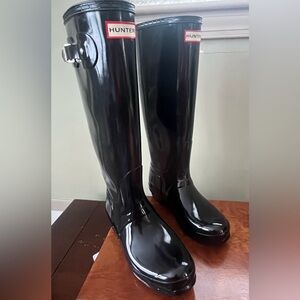Hunter Women's Original Tall Gloss
Rain Boots